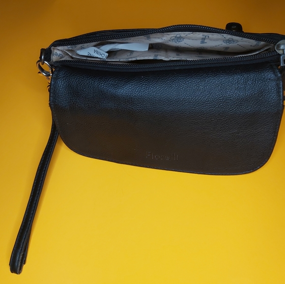 Fiorelli Wristlet - Picture 5 of 6